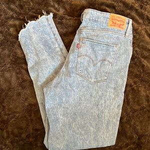 Levi’s 32 721 High Rise Skinny Jean